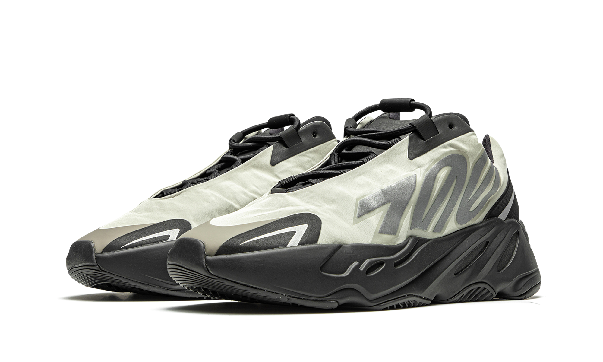 Yeezy Boost 700 MNVN "Bone"