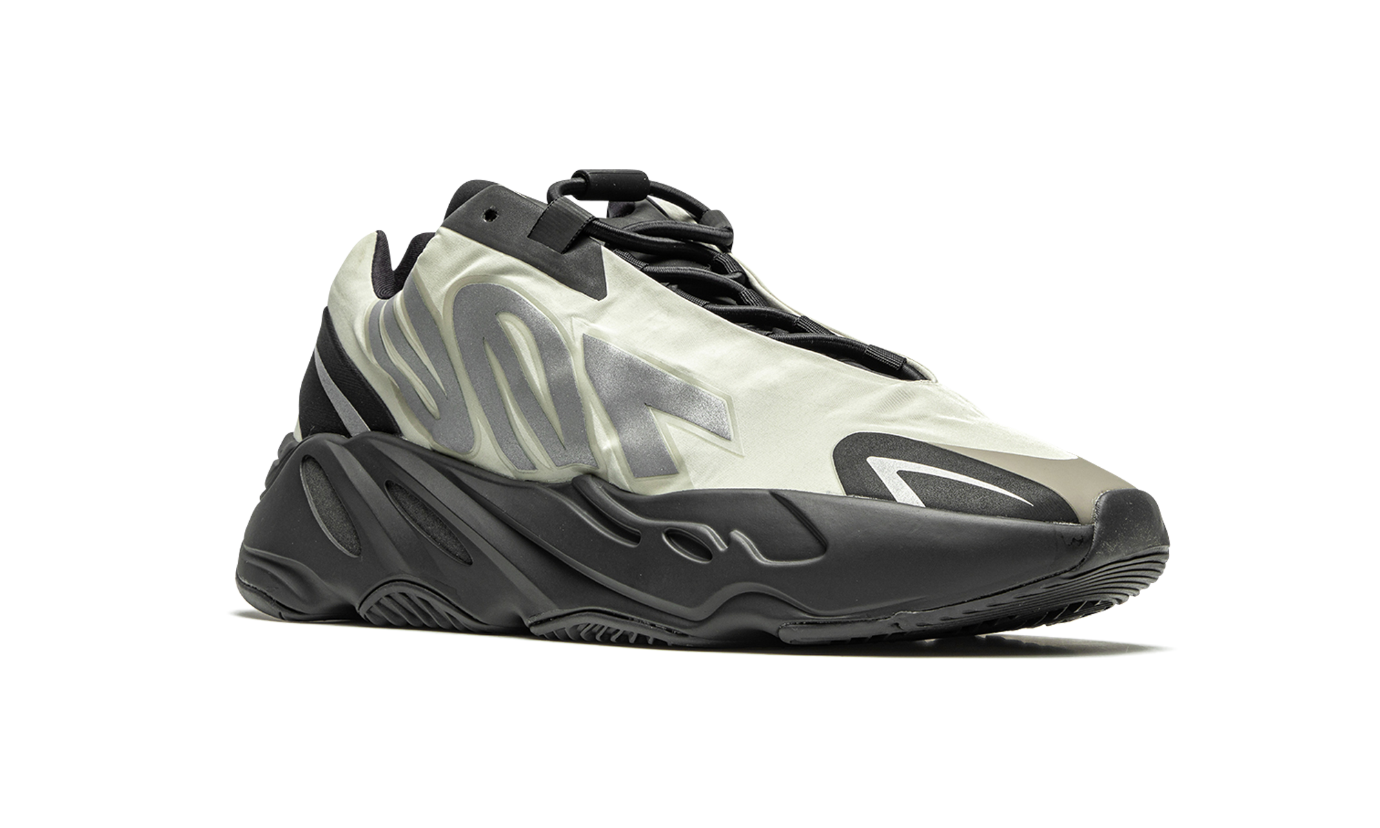 Yeezy Boost 700 MNVN "Bone"